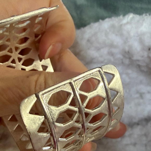 Stella and Dot Chic Silver Honeycomb Cuff Bracelet - Picture 15 of 15